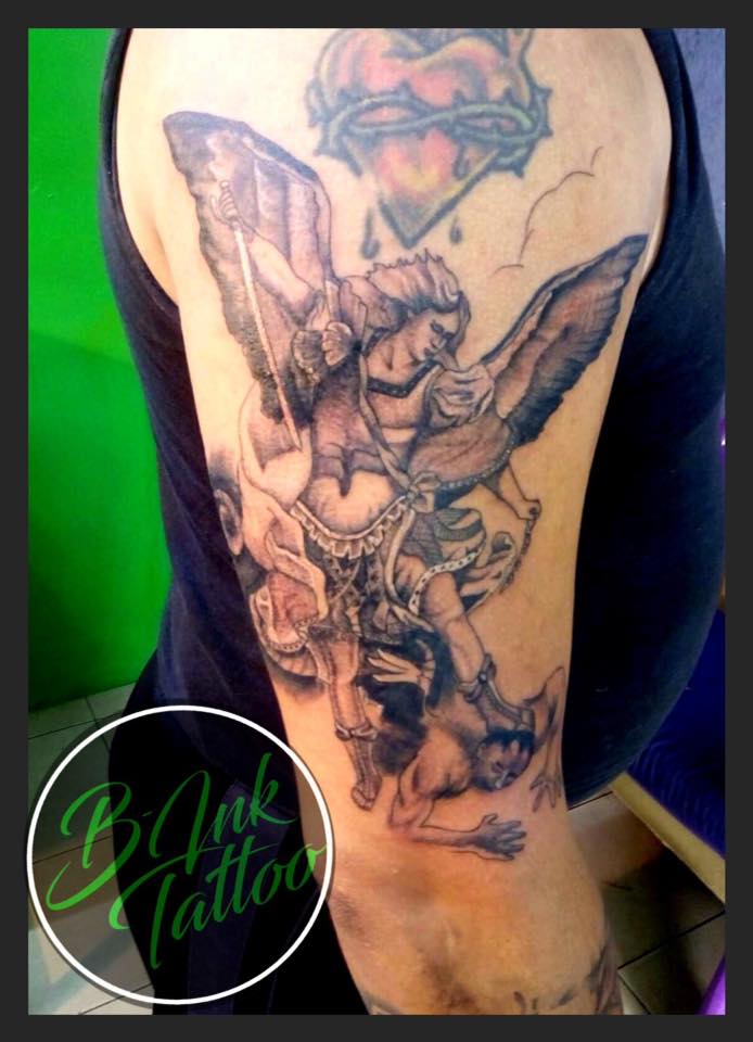 Ángel  tatuaje realizado por B-Ink Tattoo