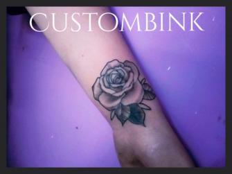 Rosa Gris tatuaje realizado por B-Ink Tattoo