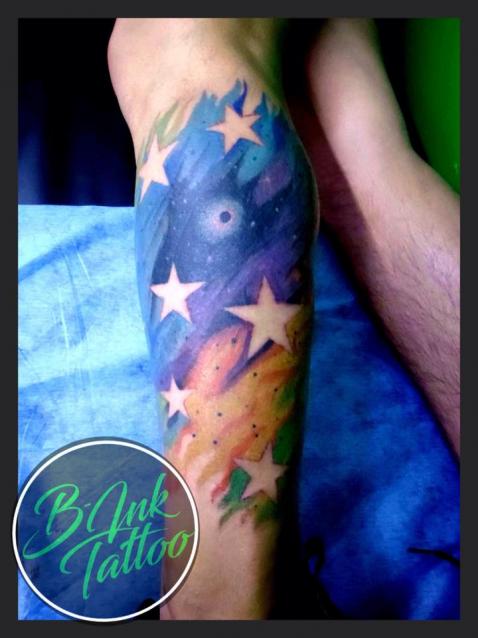 Color Stars tatuaje realizado por B-Ink Tattoo