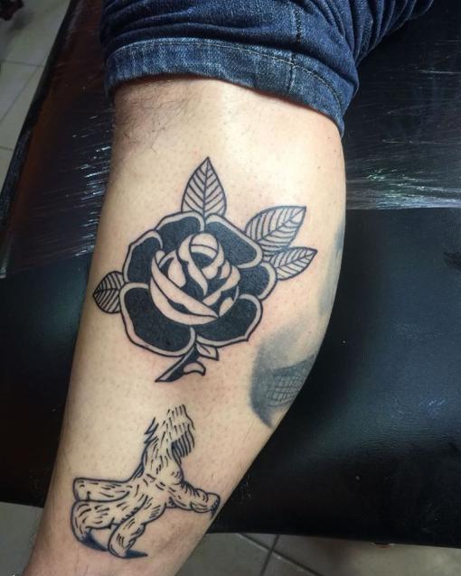 The black rose  tatuaje realizado por The inkperfect tattoo shop 
