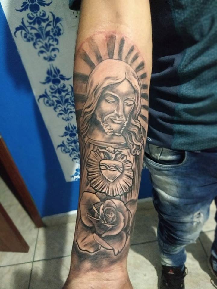 religioso tatuaje realizado por Rak Martinez
