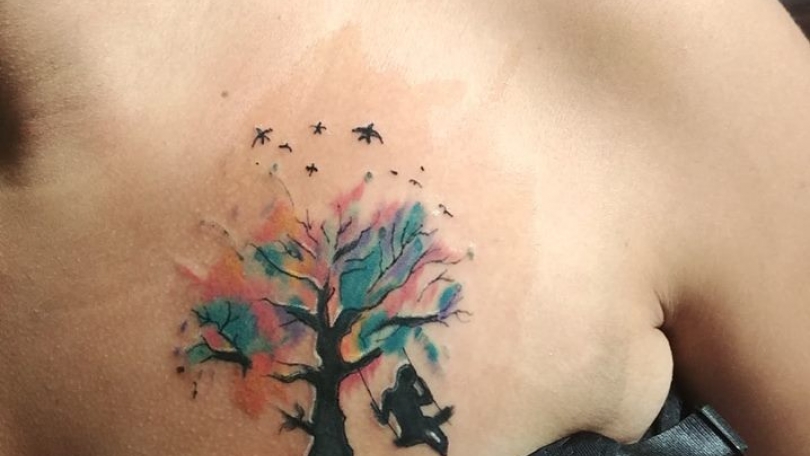 Tatuaje del artista Mexicano Omar Mendoza , Arbol colores | Tatuajes y más