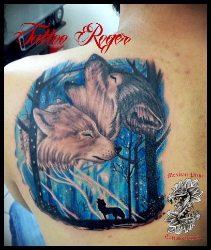 pareja de lobos tatuaje realizado por Roberto Girón