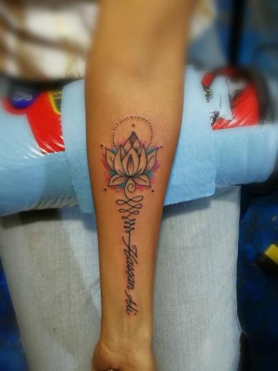 mandala tatuaje realizado por Juliio Tatuajes