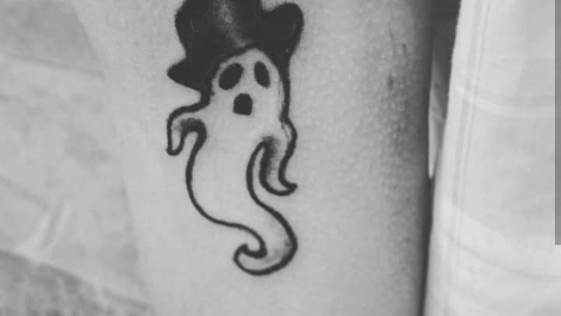 Tatuaje del artista Mexicano Candy Rdz, Fantasma | Tatuajes y más