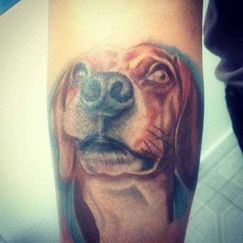 Perro tatuaje realizado por Rudos tatuajes