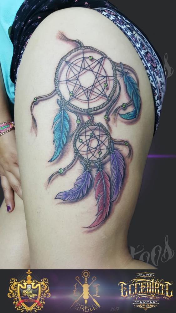 Atrapa sueños tatuaje realizado por El CHAN Tattoos