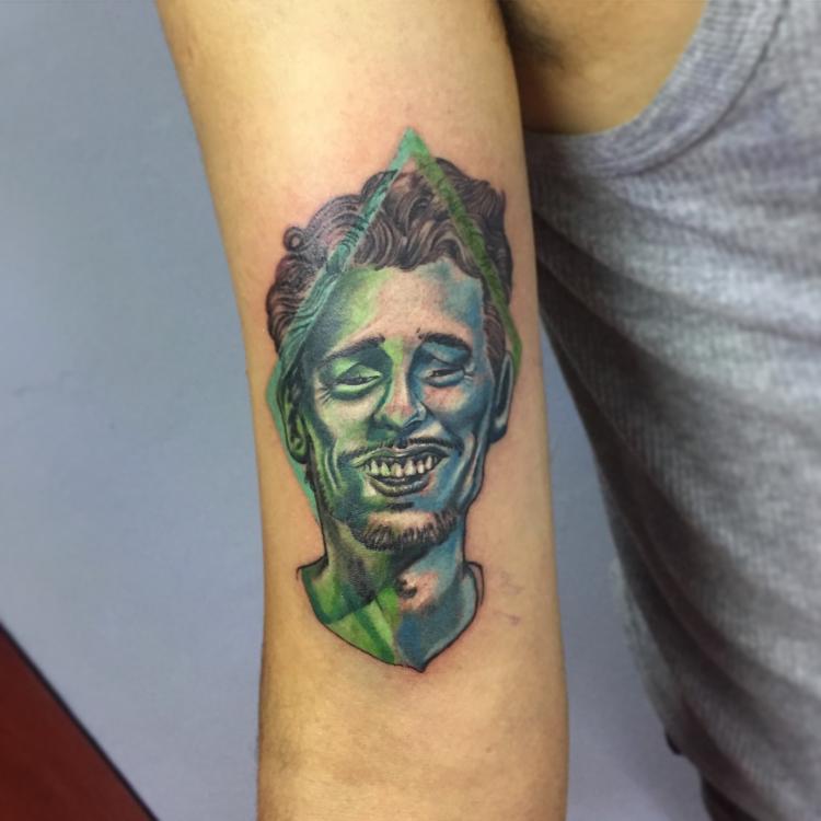 james franco  tatuaje realizado por Gerardo Aceves
