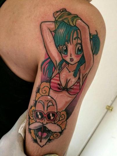 Bulma y maestro roshi tatuaje realizado por Maneki Neko Tattoo MX