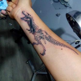 Rex  tatuaje realizado por El pinchi borre