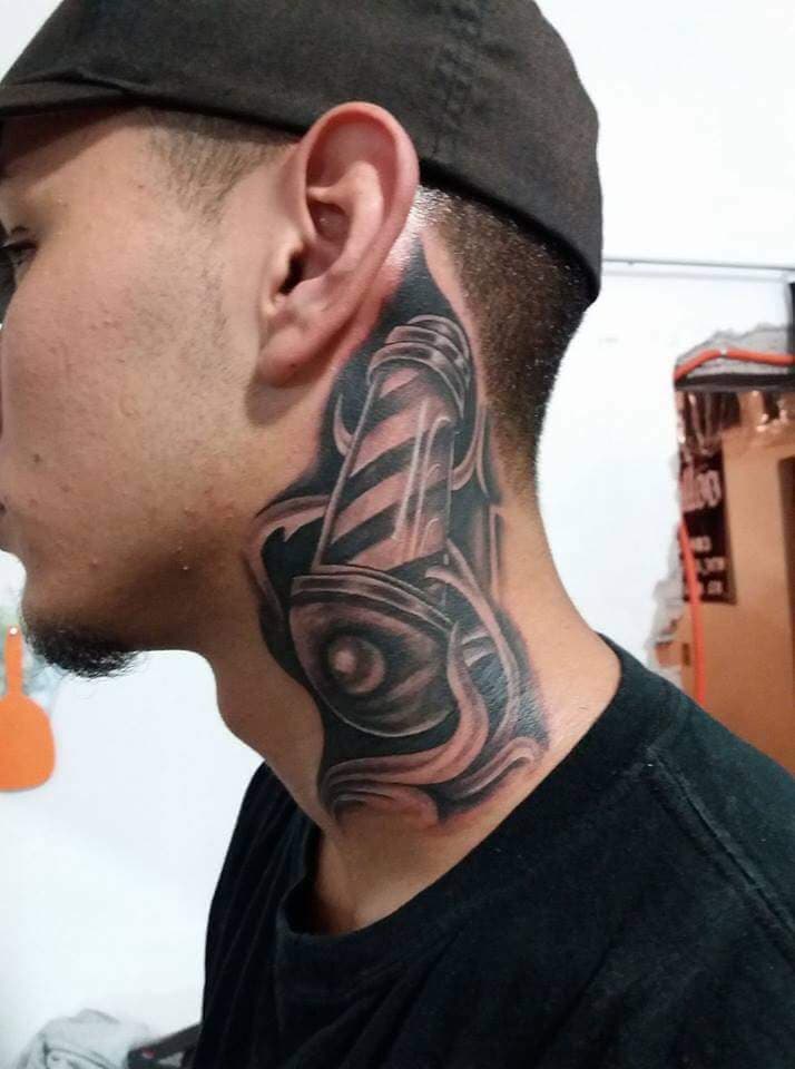 Barberia  tatuaje realizado por Alejandro Hernández (Piolink)
