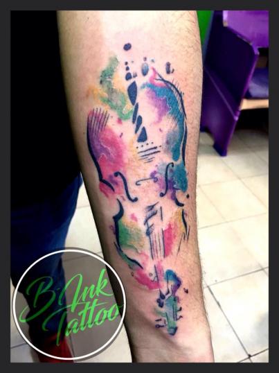 -Violín- tatuaje realizado por B-Ink Tattoo