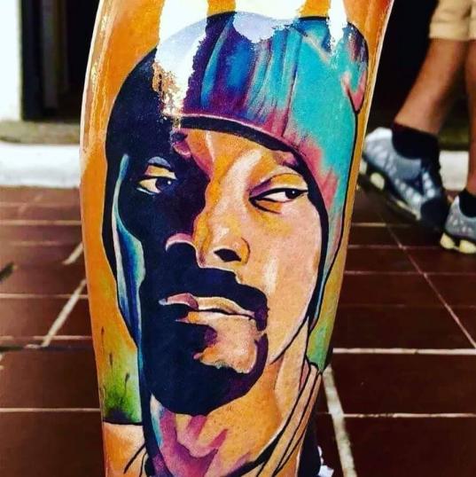 Snoop Dogg tatuaje realizado por Paulino Vergara (Mono)