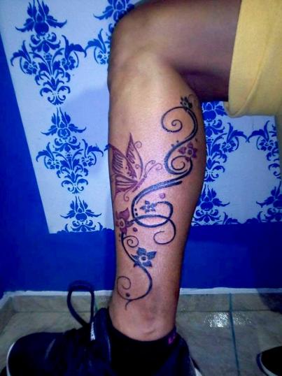 ramas y mariposas tatuaje realizado por Rak Martinez