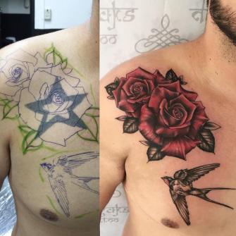 Flor con golondrina tatuaje realizado por Rolando Castillejos
