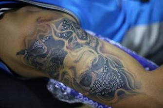 CRÁNEOS  tatuaje realizado por Old Gangsters Tattoo Shop