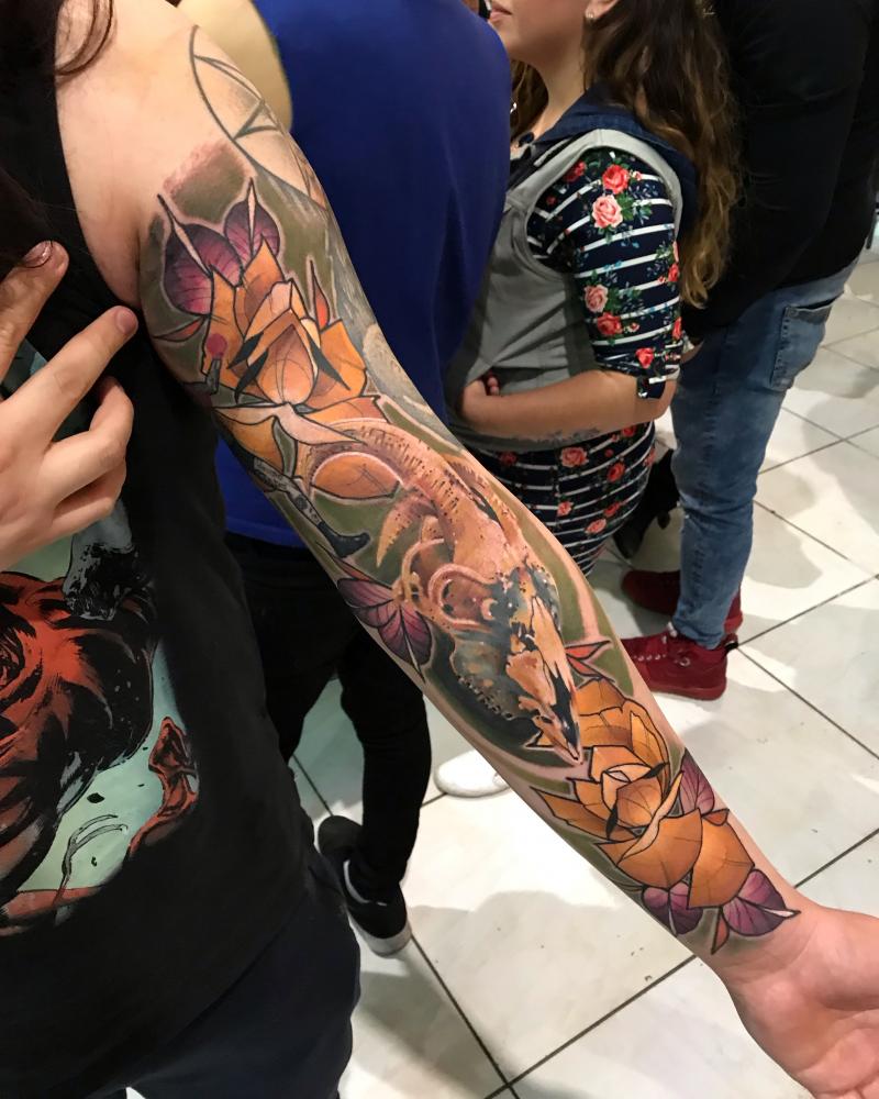 Fusión art tatuaje realizado por Dani Latymor
