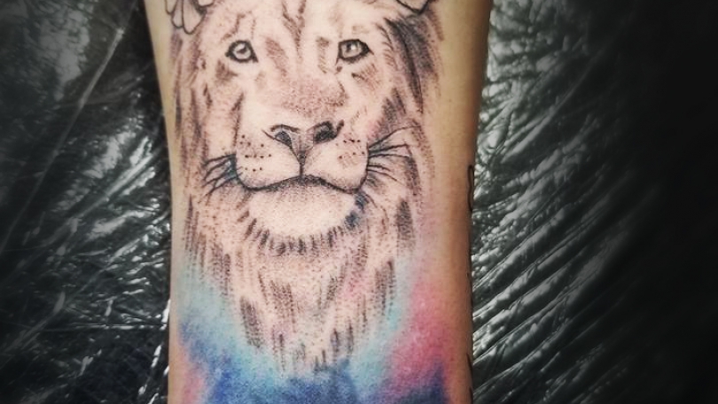 Tatuaje del artista Mexicano Omar Mendoza , Leon | Tatuajes y más