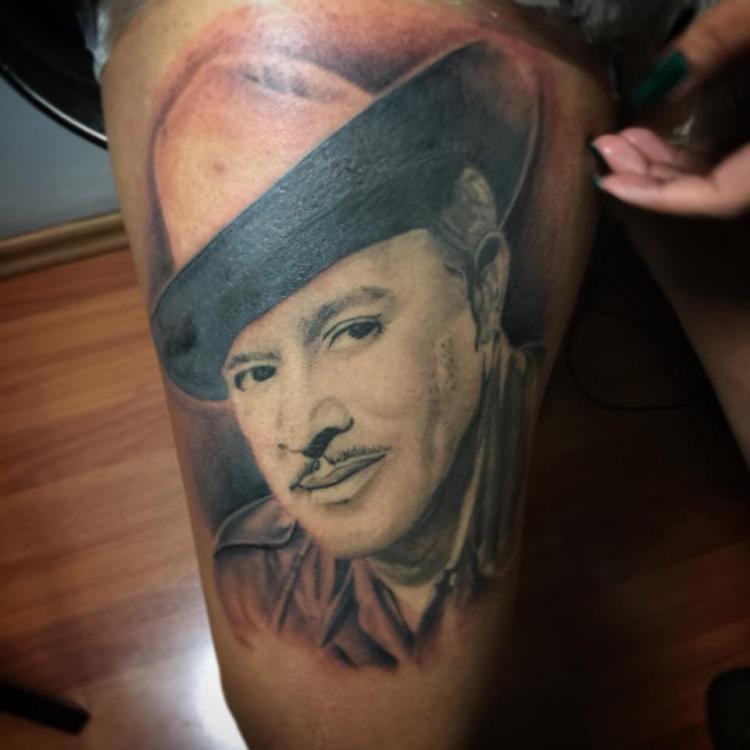 Pedro Infante, realismo tatuaje realizado por Baloo Rodríguez