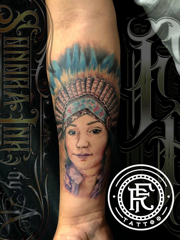 Apache  tatuaje realizado por Fabian Rojas
