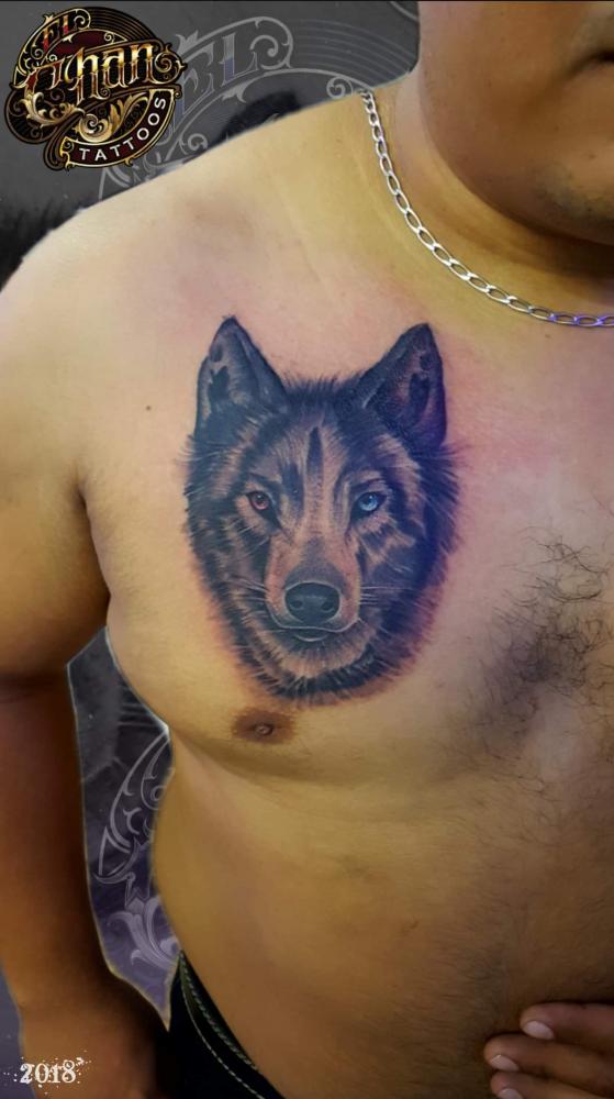 ▷ Tatuaje realizado en el estudio El CHAN Tattoos, Lobo | Tatuajes y más