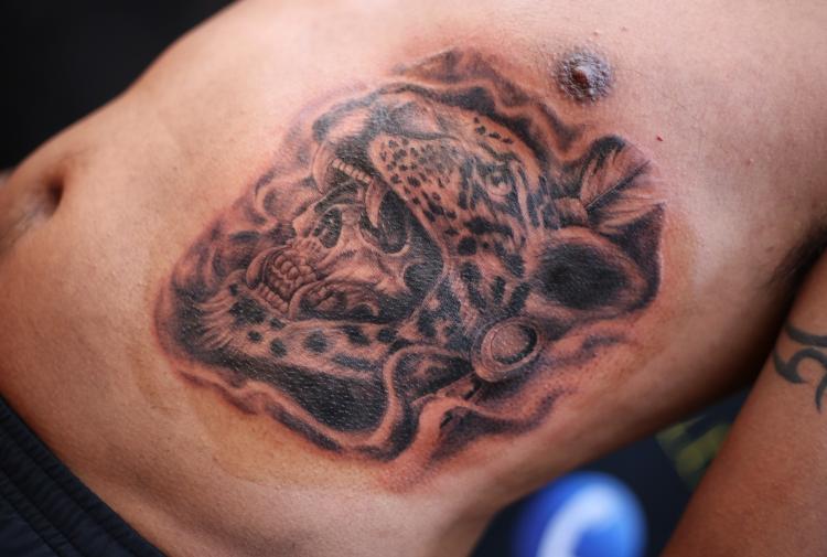 ▷ Tatuaje realizado en el estudio Old Gangsters Tattoo Shop, GUERRERO JAGUAR  | Tatuajes y más
