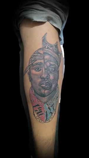 tupac mister biggie tatuaje realizado por Rene pacheco