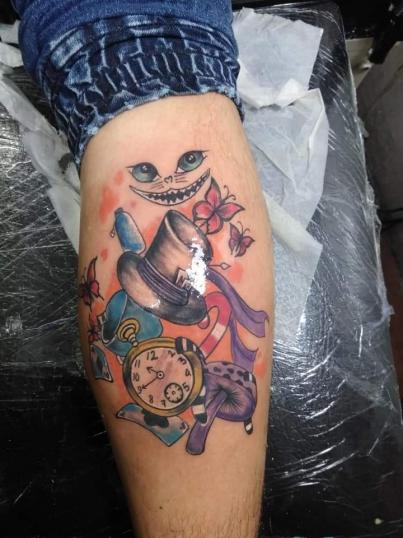 Cat Alicia colors tattoo tatuaje realizado por Hiram_garabatos