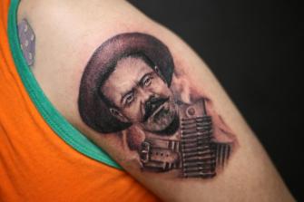 RETRATO PANCHO VILLA  tatuaje realizado por Old Gangsters Tattoo Shop
