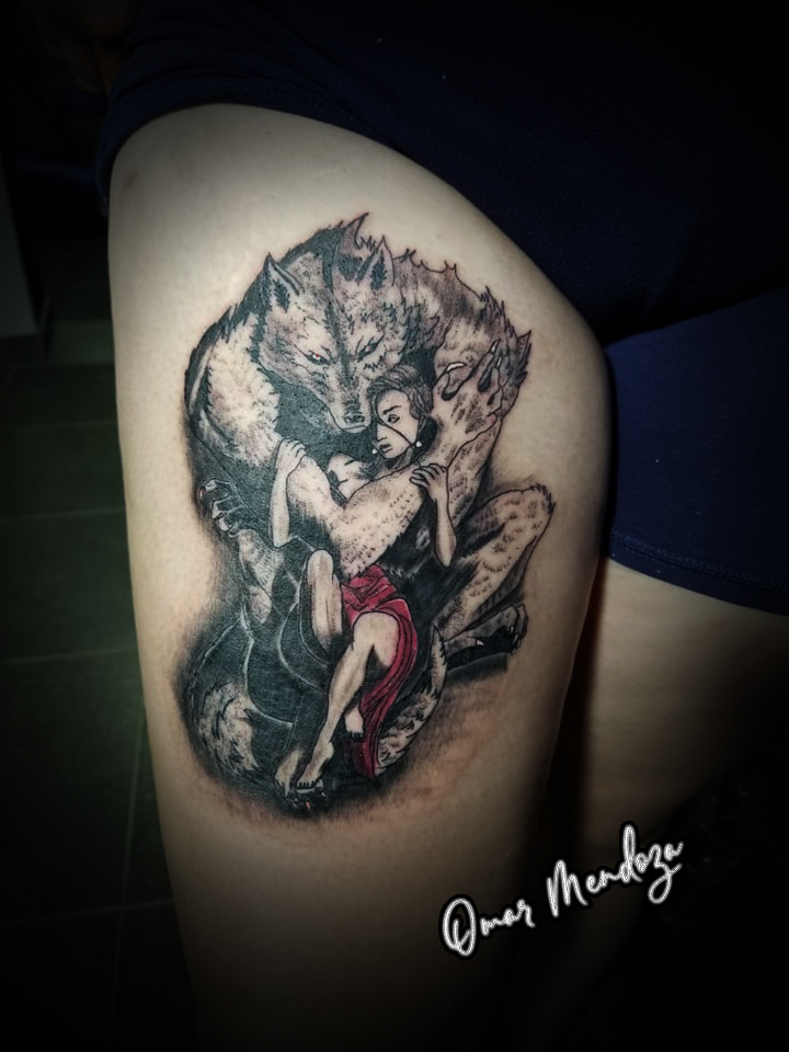 Lobo protector  tatuaje realizado por Omar Mendoza 