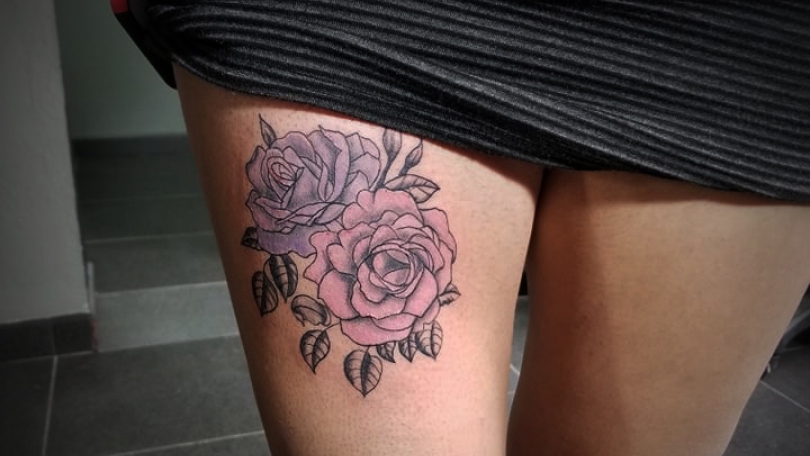 Tatuaje del artista Mexicano Omar Mendoza , Flores | Tatuajes y más