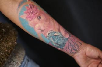 CONEJITA CON DIAMANTE tatuaje realizado por Old Gangsters Tattoo Shop