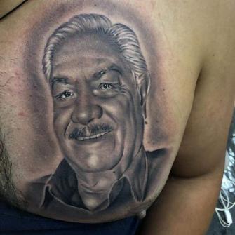 Retrato  tatuaje realizado por Angel Ruiz (Hard Core)