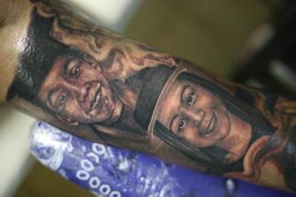 RETRATOS FAMILIA tatuaje realizado por Old Gangsters Tattoo Shop