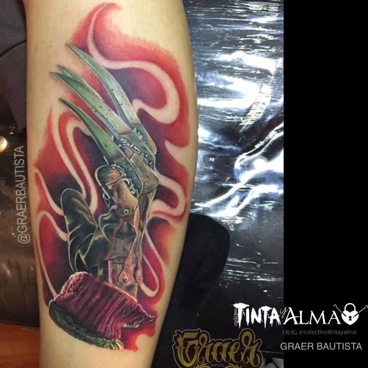 Mano de el joven manos de tijera tatuaje realizado por Graer Bautista
