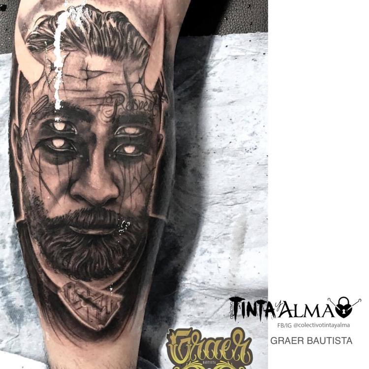Rostro demonio tatuaje realizado por Graer Bautista