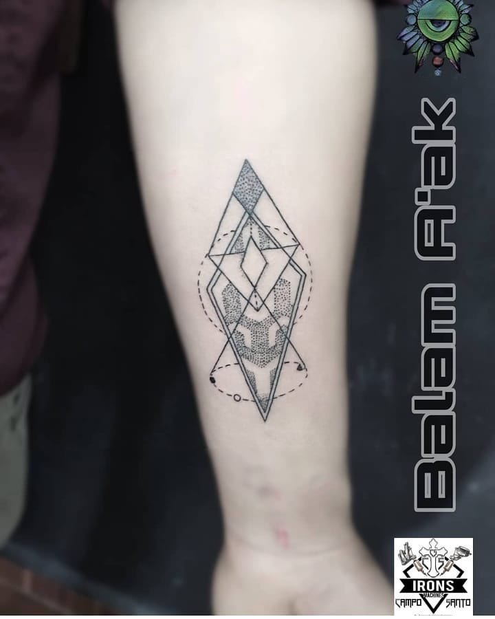 ▷ Tatuaje del artista Mexicano Alan Mendez, Geometría en el brazo | Tatuajes  y más