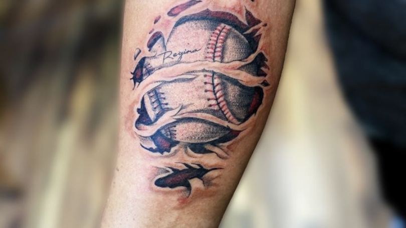 Tatuaje del artista Mexicano Omar Mendoza , Base Ball | Tatuajes y más
