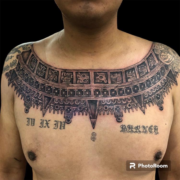 Pechera tattoo tatuaje realizado por Rene pacheco