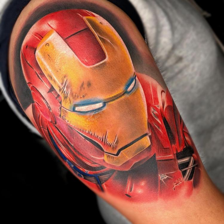 Iron Man tatuaje realizado por Angel Ruiz (Hard Core)