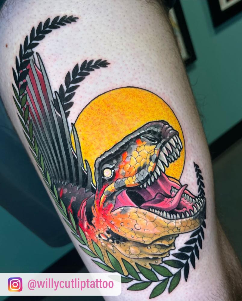 Dinosaurio dimetrodon  tatuaje realizado por Willy Cutlip