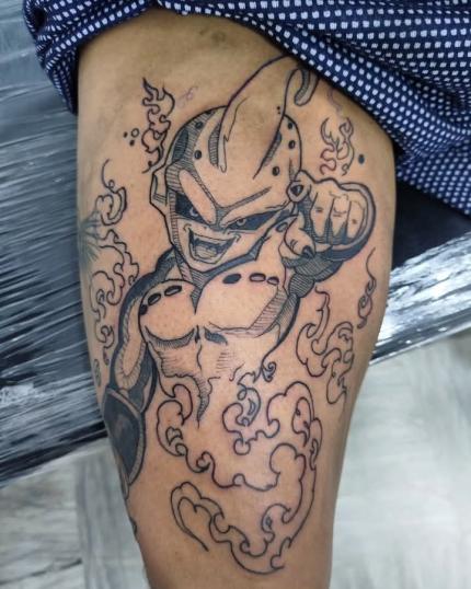 Anime  tatuaje realizado por Estudio de tatuajes barb Dust Mérida 