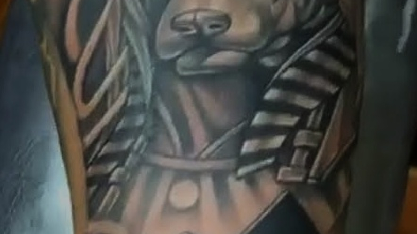 Tatuaje del artista Mexicano Chilatown Custom Desing, Dios Anubis ...