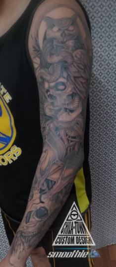 Craneos tatuaje realizado por Chilatown Custom Desing