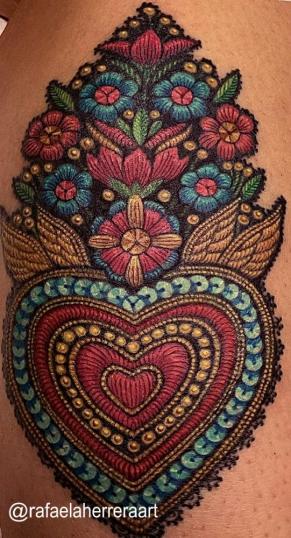 Milagrito mexicano, patch tattoo, tatuaje bordado, Rafaela Herrera Art tatuaje realizado por Rafaela Herrera